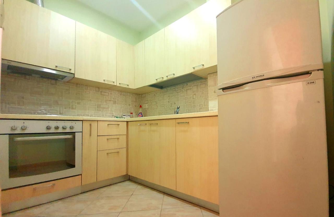 A Cheerful Villa With Free Parking Space Tirana Exterior photo